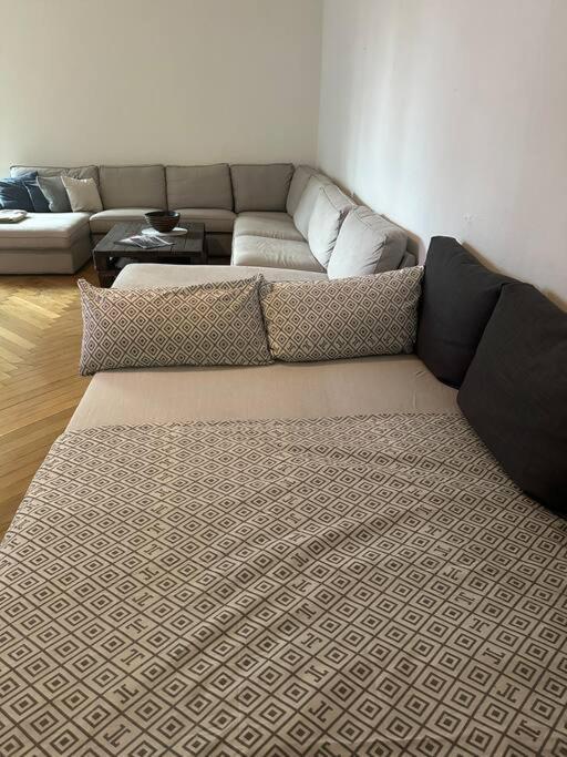 Grosses Apartment Am Kudamm Berlin Exterior foto